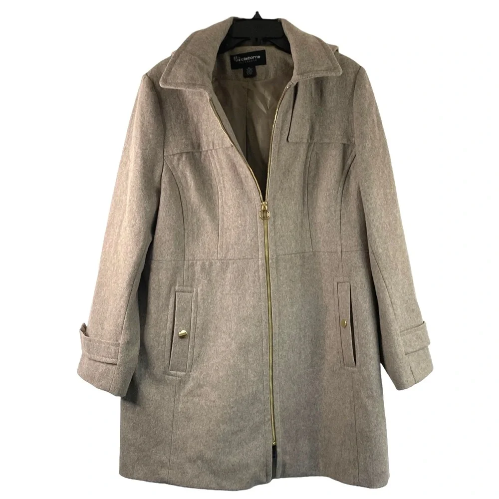 Wool Blend Liz Claiborne Wool Blend Tan Winter Coat Size XL

Luxury Jacket